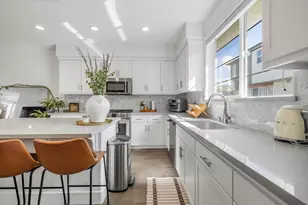 242 Bolt Ct, Hayward, CA 94544 - Photo 4