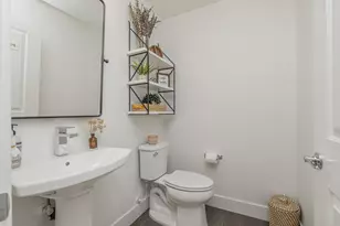 242 Bolt Ct, Hayward, CA 94544 - Photo 12