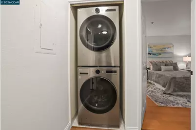 322 Hanover Ave #107, Oakland, CA 94606 - Photo 18