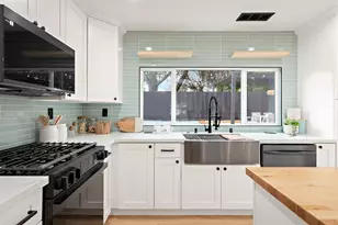 1189 Skylake Ct, Sunnyvale, CA 94089 - Photo 12