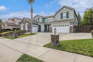 1820 La Fonte Dr, Brentwood, CA 94513 - Photo 2