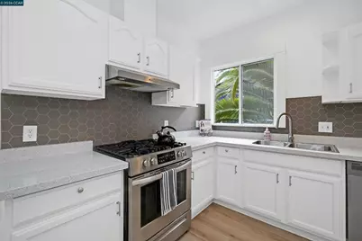 2011 Rosedale Ave, Oakland, CA 94601 - Photo 14