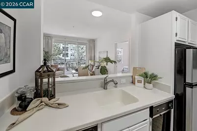 1860 Tice Creek #1241, Walnut Creek, CA 94595 - Photo 4