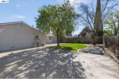 843 Jensen St, Livermore, CA 94550 - Photo 28