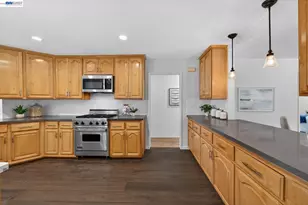 843 Jensen St, Livermore, CA 94550 - Photo 14