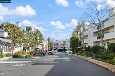 1430 Bel Air Drive #305, Concord, CA 94521 - Photo 26