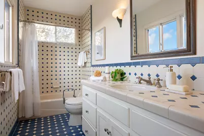 4800 Proctor Ave, Oakland, CA 94618 - Photo 18