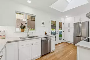 1100 Glencourt Dr, Oakland, CA 94611 - Photo 16