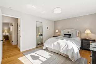 1100 Glencourt Dr, Oakland, CA 94611 - Photo 26