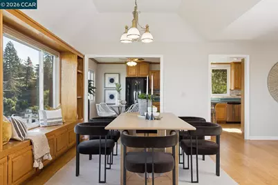 1087 Hillside Dr, Martinez, CA 94553 - Photo 12