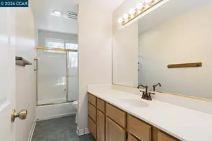 1087 Hillside Dr, Martinez, CA 94553 - Photo 22