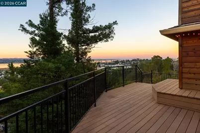 1087 Hillside Dr, Martinez, CA 94553 - Photo 2