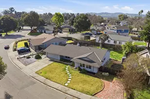 168 Glacier Dr, Livermore, CA 94551 - Photo 2