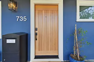 735 Apgar St, Oakland, CA 94609 - Photo 2