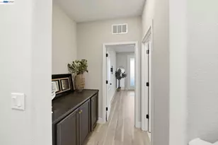 2965 Hazel Gaze St, Sacramento, CA 95833 - Photo 18