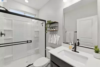 2965 Hazel Gaze St, Sacramento, CA 95833 - Photo 32