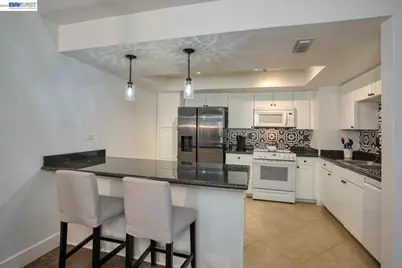 500 N St #205, Sacramento, CA 95814 - Photo 6