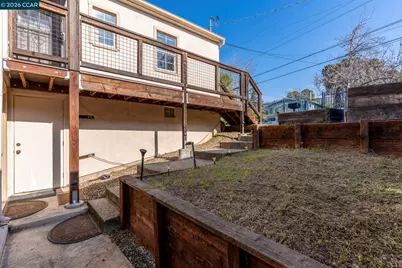 7333 Sunkist Dr, Oakland, CA 94605 - Photo 40
