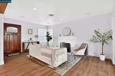 7333 Sunkist Dr, Oakland, CA 94605 - Photo 10