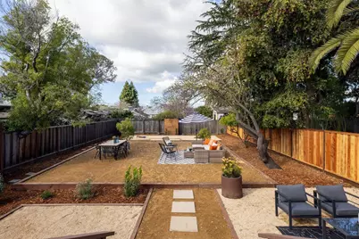 1360 Acton St, Berkeley, CA 94706 - Photo 30