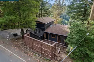 7875 Skyline Blvd, Oakland, CA 94611 - Photo 52