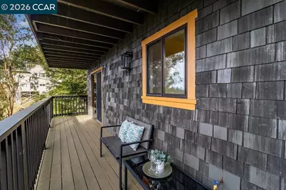 7875 Skyline Blvd, Oakland, CA 94611 - Photo 36