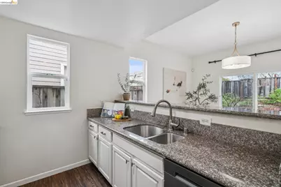 2761 Martin Luther King Jr Ave, Richmond, CA 94804 - Photo 8