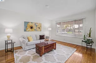 6364 Honeysuckle Dr, Newark, CA 94560 - Photo 6