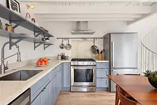 1447 Kains Ave, Berkeley, CA 94702 - Photo 12