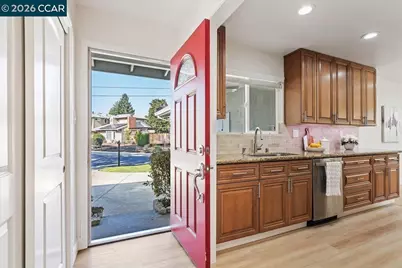 407 Roanoke Dr, Martinez, CA 94553 - Photo 2