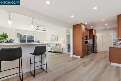 407 Roanoke Dr, Martinez, CA 94553 - Photo 8