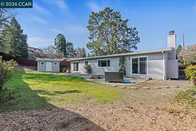 407 Roanoke Dr, Martinez, CA 94553 - Photo 24