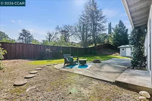 407 Roanoke Dr, Martinez, CA 94553 - Photo 26