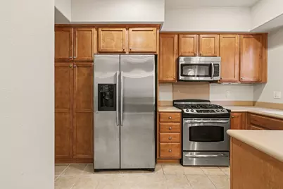 2717 10th St, San Pablo, CA 94806 - Photo 8