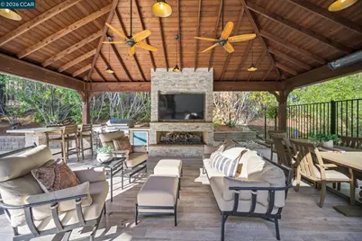 131 Pebble Ln, Alamo, CA 94507 - Photo 34