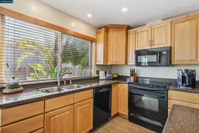 1417 Stonehedge Dr, Pleasant Hill, CA 94523 - Photo 16