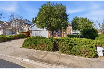 1009 Flintrock Dr, Antioch, CA 94509 - Photo 4