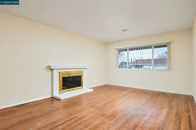 300 College Ave, Vallejo, CA 94589 - Photo 10