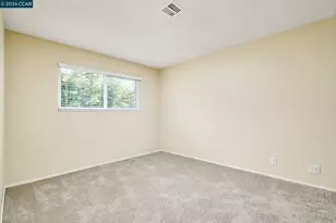 300 College Ave, Vallejo, CA 94589 - Photo 16