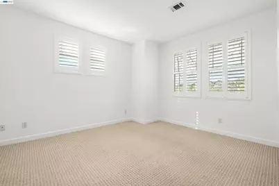 651 Macarthur Blvd, San Leandro, CA 94577 - Photo 36