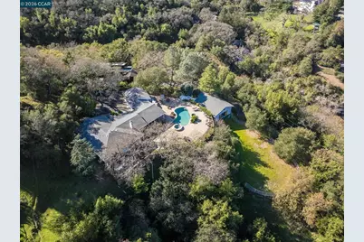 300 Oak View Ter, Danville, CA 94526 - Photo 6