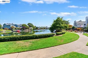 137 Parfait Ln, Alameda, CA 94502 - Photo 36