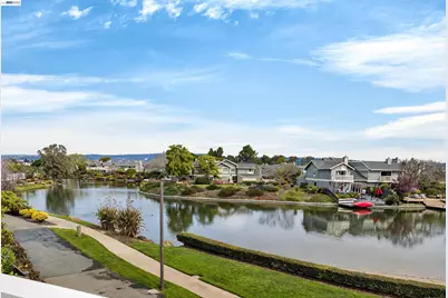 137 Parfait Ln, Alameda, CA 94502 - Photo 34