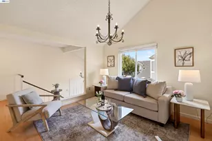 137 Parfait Ln, Alameda, CA 94502 - Photo 10