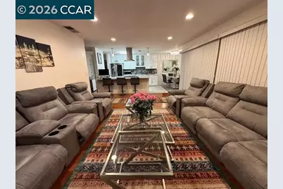 825 Oak Grove Rd #17, Concord, CA 94518 - Photo 2