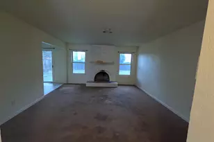 2121 Apricot Ct, Pittsburg, CA 94565 - Photo 4