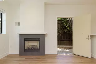 1565 32nd St, Oakland, CA 94608 - Photo 8