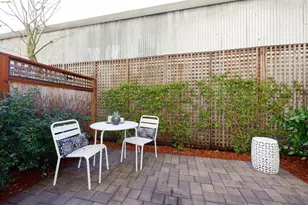 1565 32nd St, Oakland, CA 94608 - Photo 18