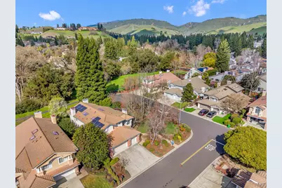 650 Sun Tree Ct, Danville, CA 94506 - Photo 32