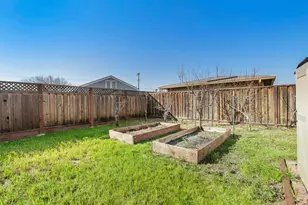 633 P St, Livermore, CA 94551 - Photo 32